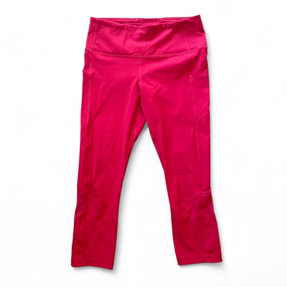 Lululemon Athletica Vibrant‎ Red Fabric